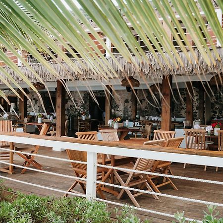 Long Bay Beach Resort 淡水池塘 外观 照片