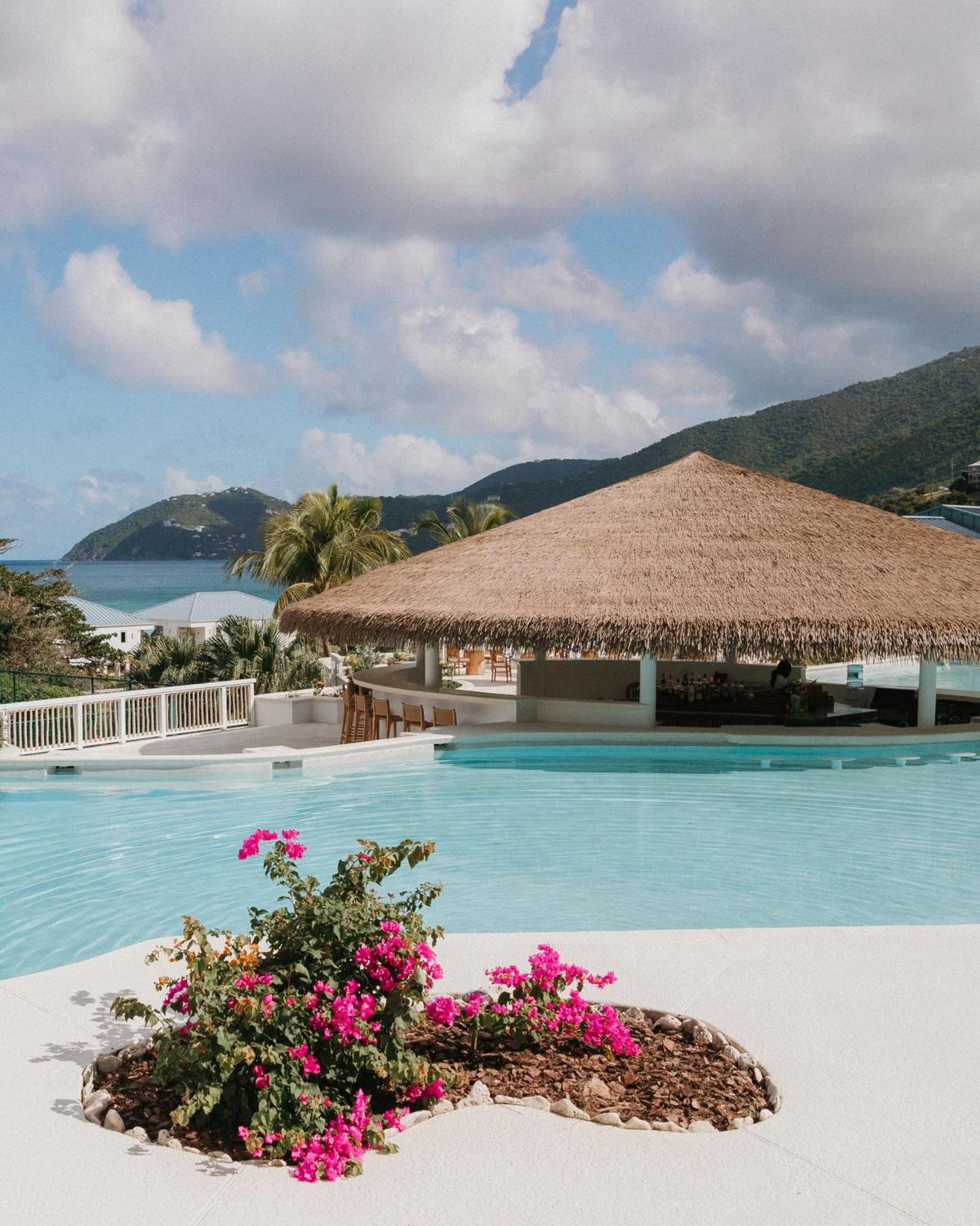 Long Bay Beach Resort 淡水池塘 外观 照片